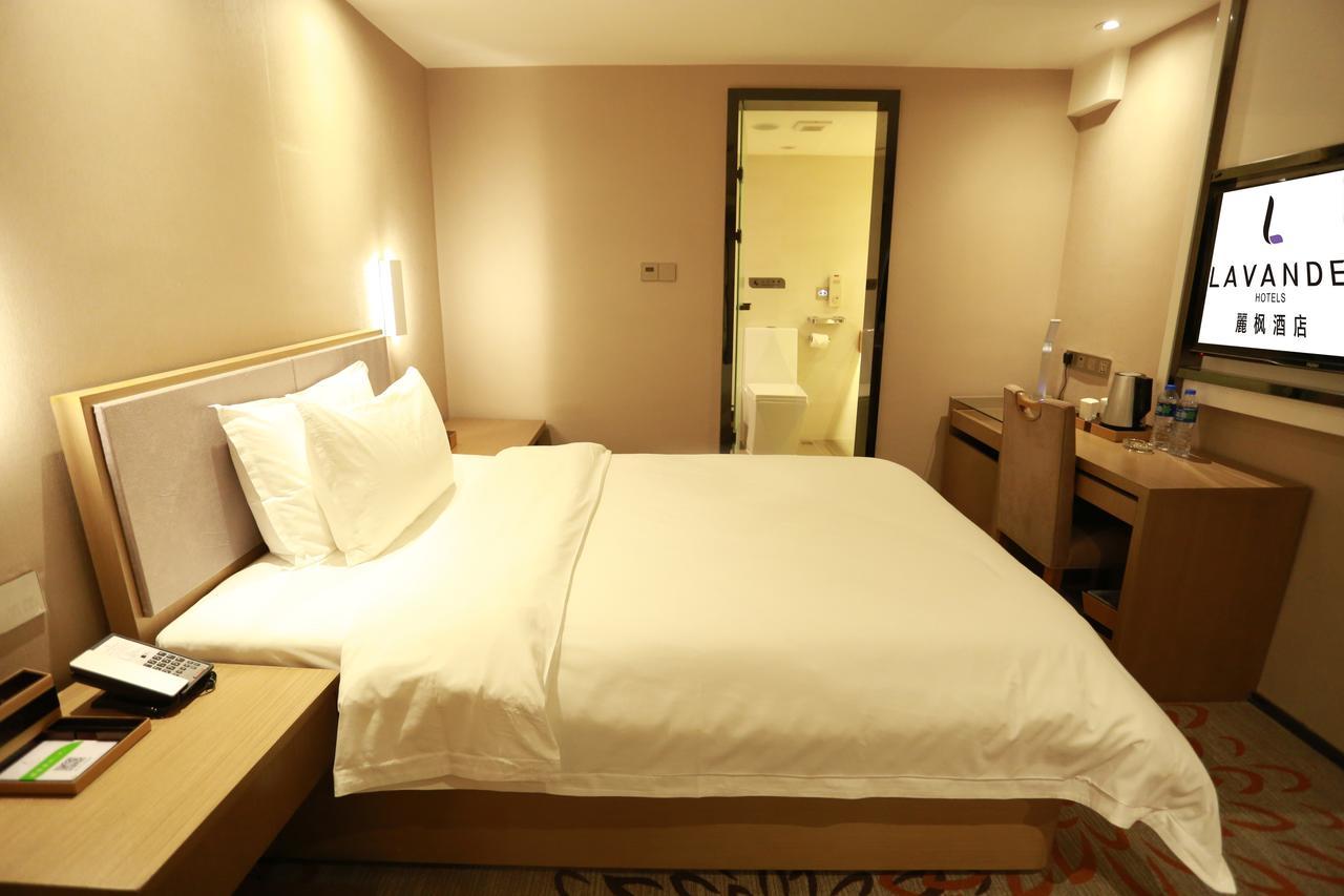 Lavande Hotel Baogang Avenue Guangbai Xinyi Branch Гуанчжоу Экстерьер фото