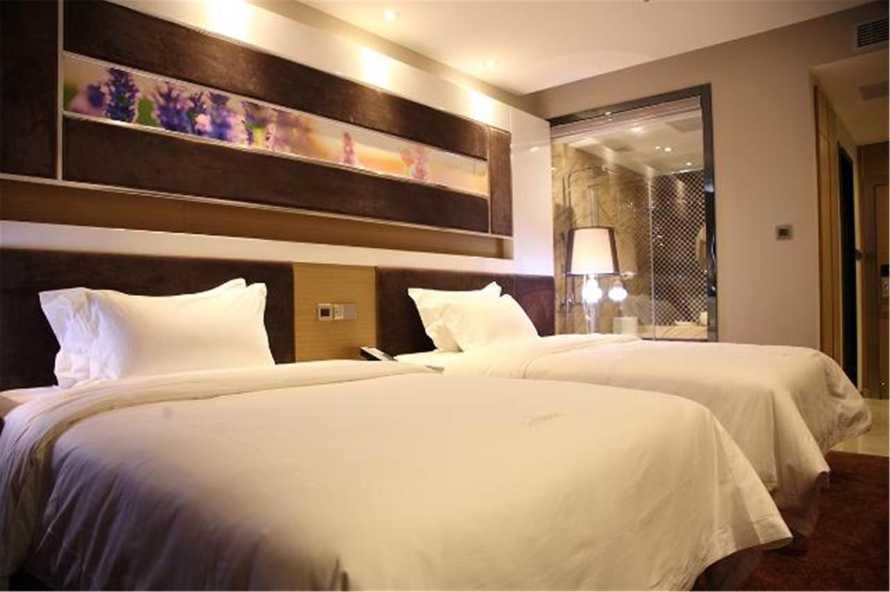 Lavande Hotel Baogang Avenue Guangbai Xinyi Branch Гуанчжоу Экстерьер фото