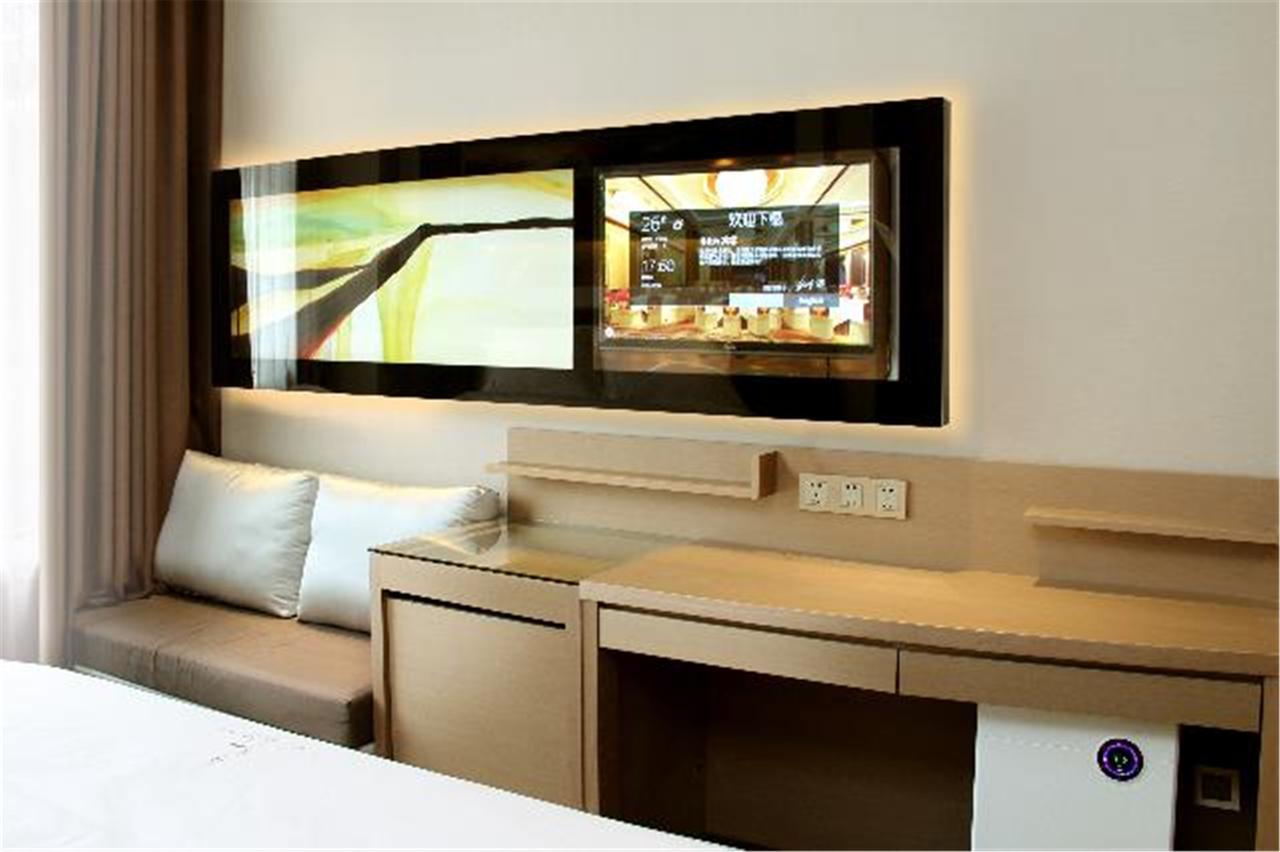 Lavande Hotel Baogang Avenue Guangbai Xinyi Branch Гуанчжоу Экстерьер фото