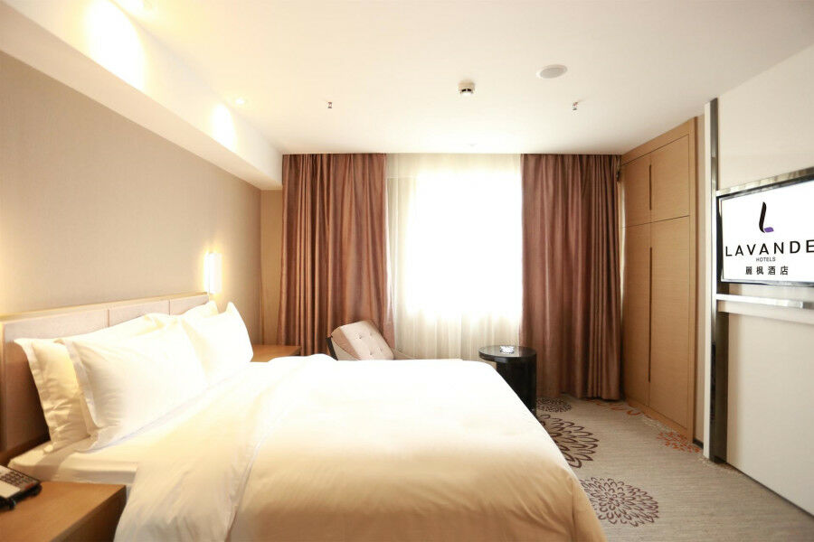 Lavande Hotel Baogang Avenue Guangbai Xinyi Branch Гуанчжоу Экстерьер фото