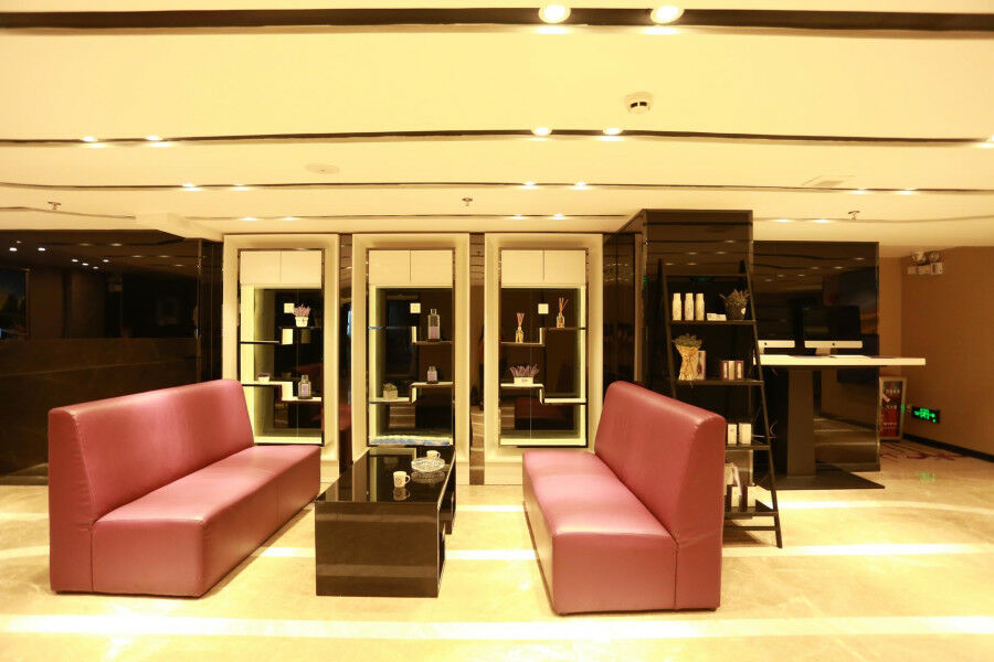 Lavande Hotel Baogang Avenue Guangbai Xinyi Branch Гуанчжоу Экстерьер фото