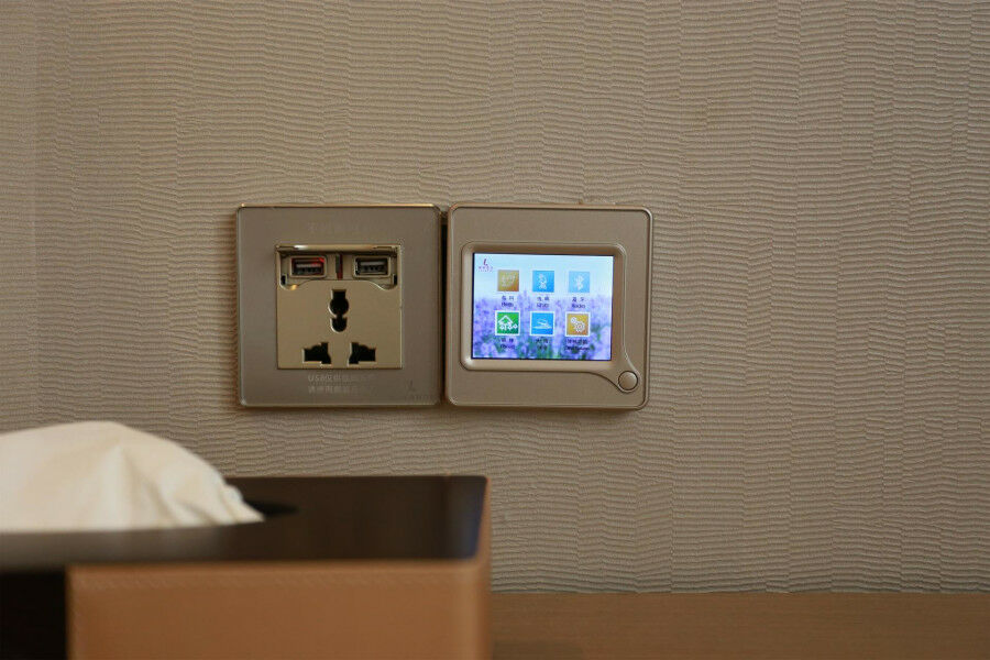 Lavande Hotel Baogang Avenue Guangbai Xinyi Branch Гуанчжоу Экстерьер фото