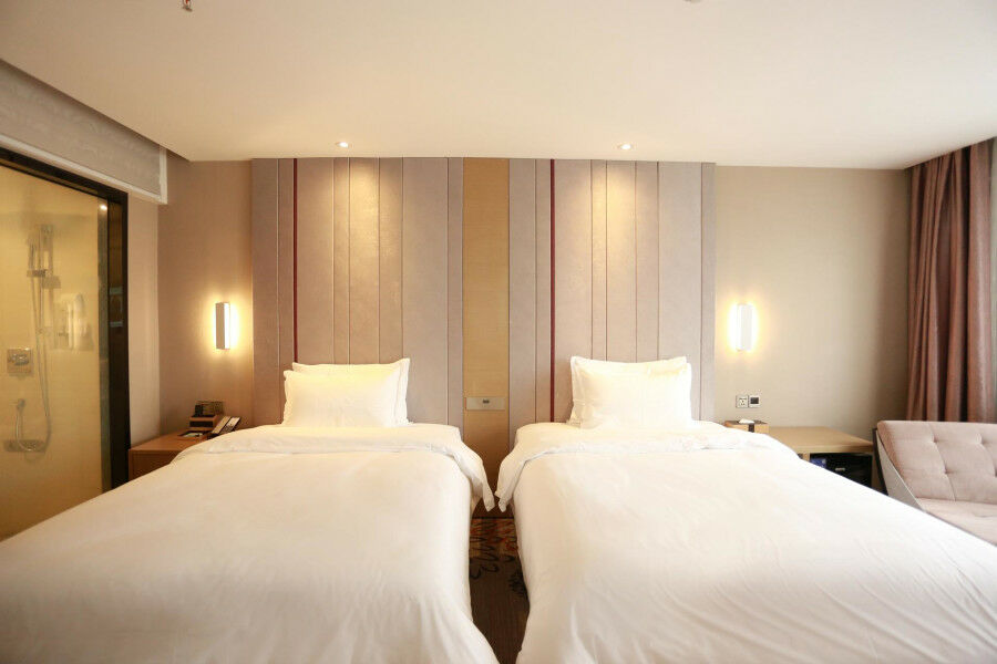 Lavande Hotel Baogang Avenue Guangbai Xinyi Branch Гуанчжоу Экстерьер фото